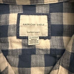 American Eagle Outfitters Blue and White Plaid Shirt